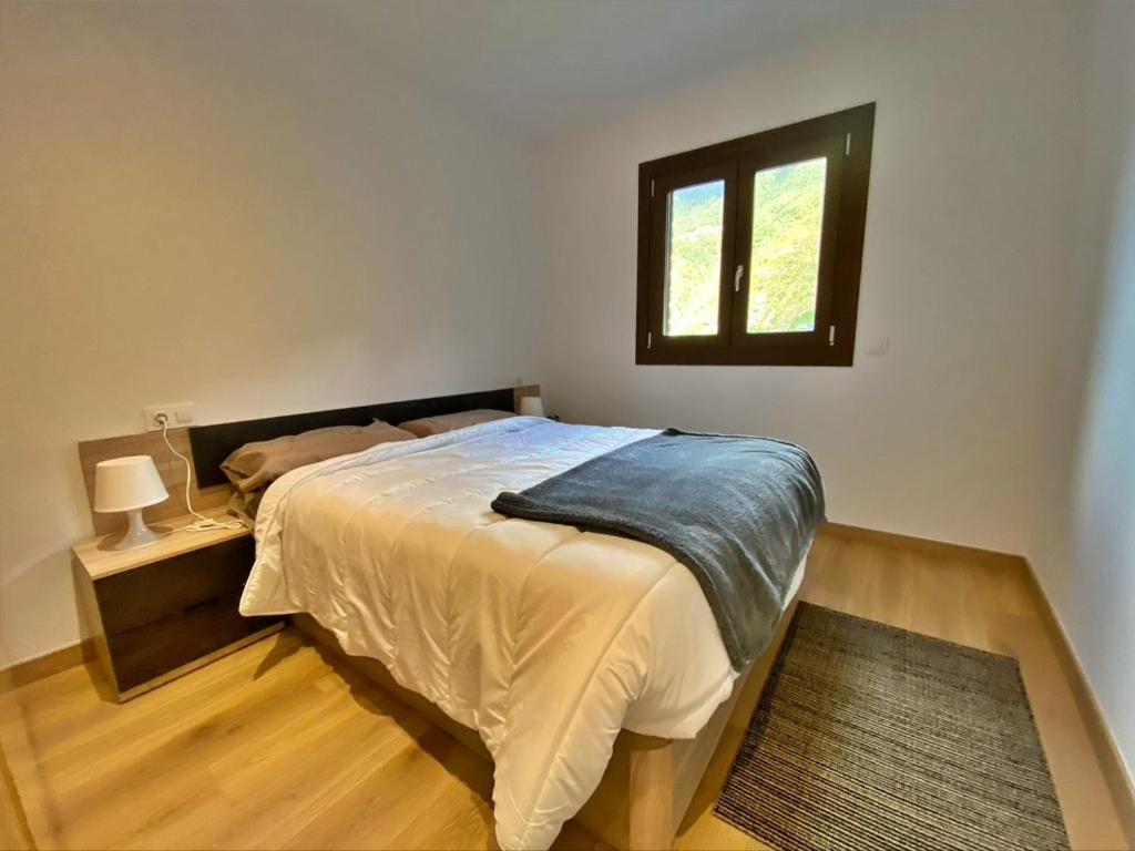 En Encamp, Anyó 2. Hasta 6 Personas * Encamp